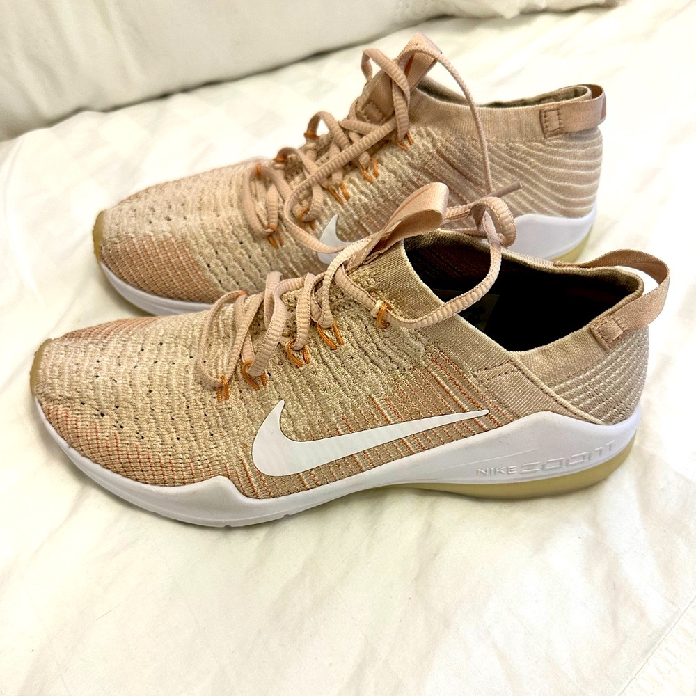 Pink Nike zoom shoes